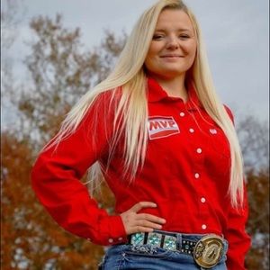 Meet your Posher, Olivia